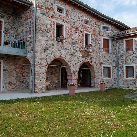 Agriturismo Antico Splendore Villa Pullir Luaran gambar