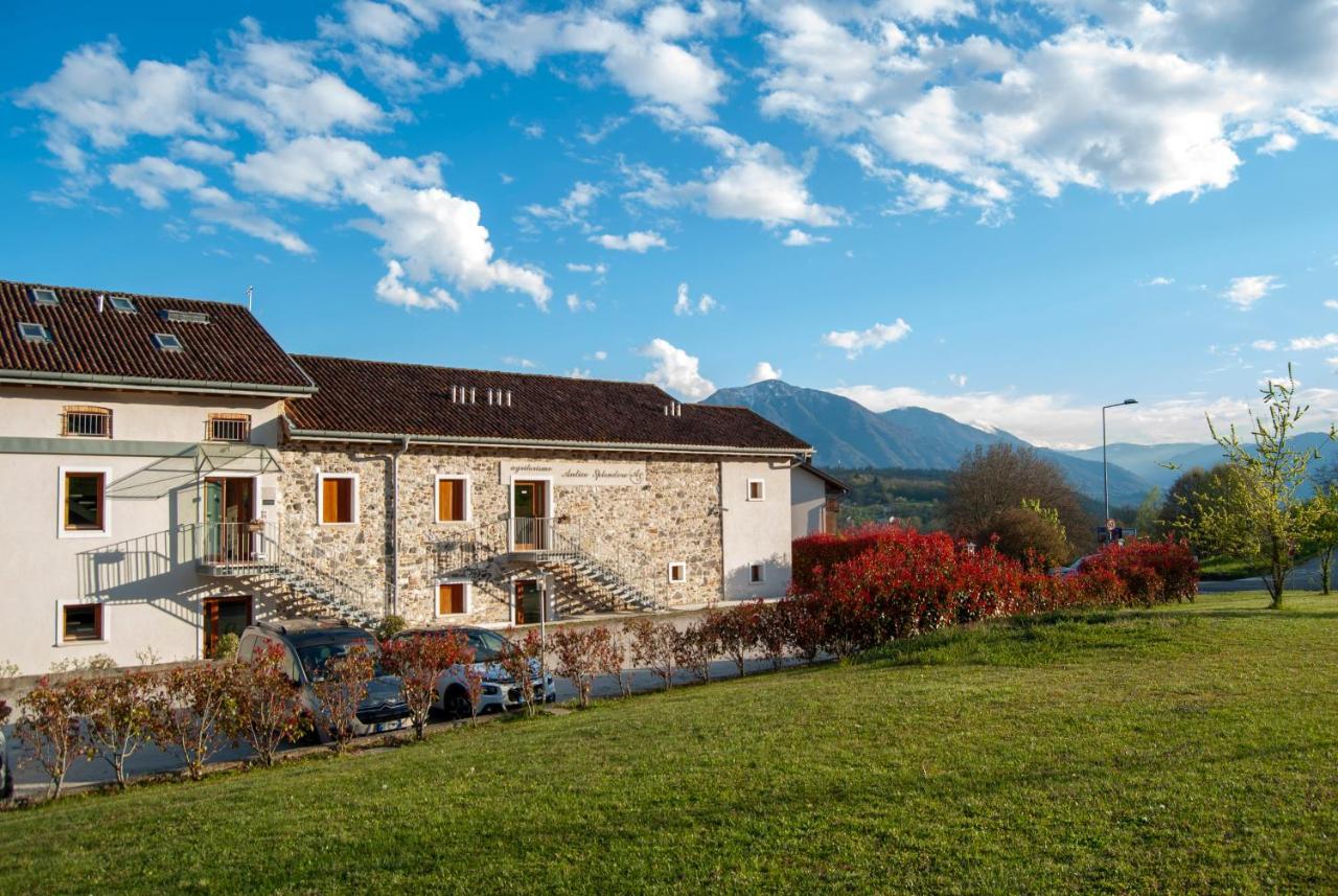 Agriturismo Antico Splendore Villa Pullir Luaran gambar